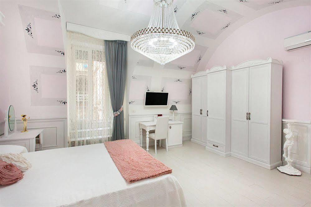 Domus Rosa Bed & Breakfast Napoli Eksteriør bilde